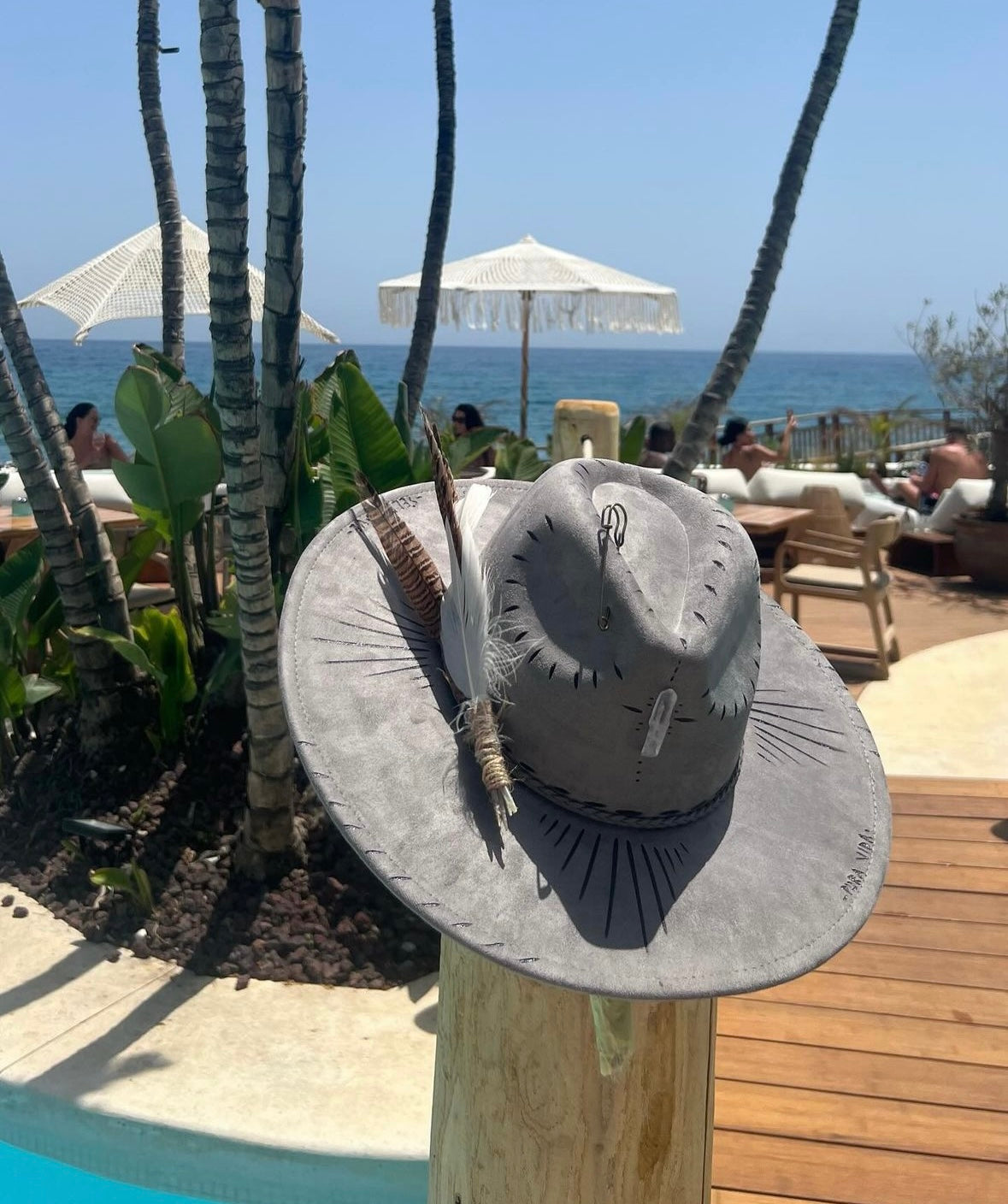 Satorini hat